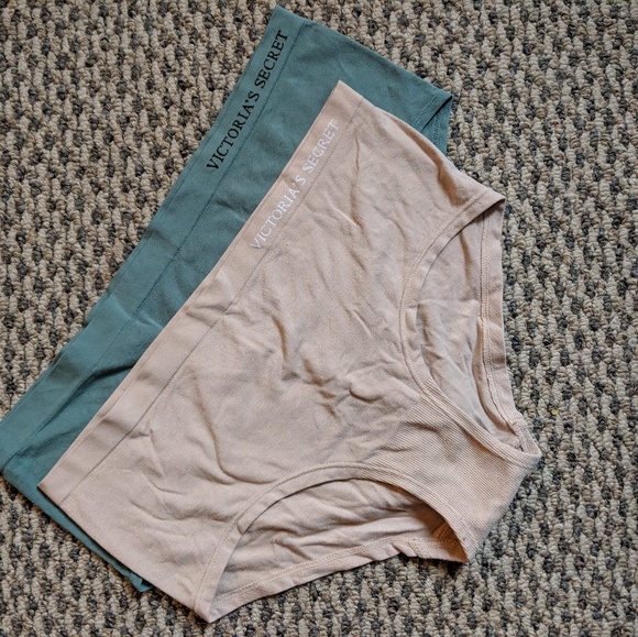 Victoria's Secret Other - Hip Hugger VS Set Victoria's Secret Other - Hip Hugger VS Set